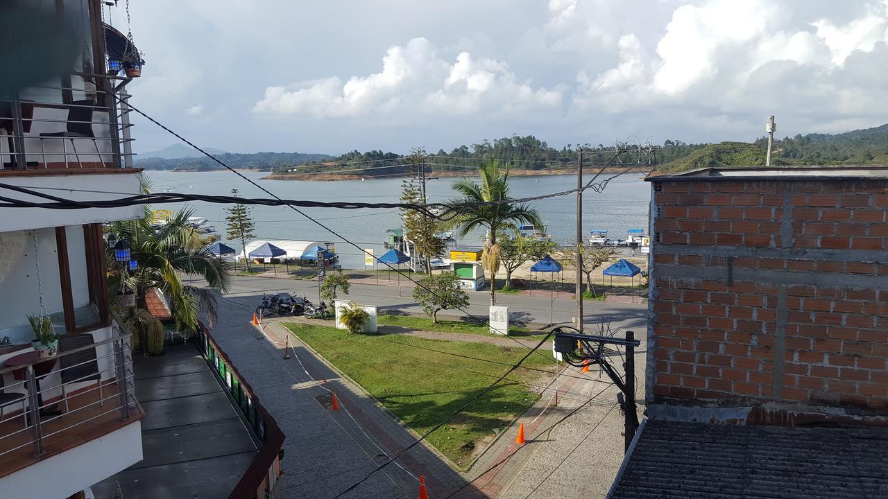 Hospedaje 3 Esquinas Guatape Bagian luar foto
