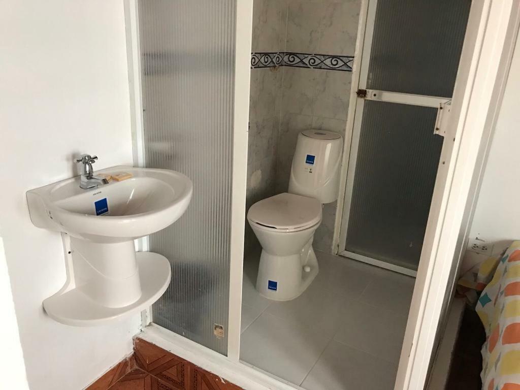 Hospedaje 3 Esquinas Guatape Bagian luar foto